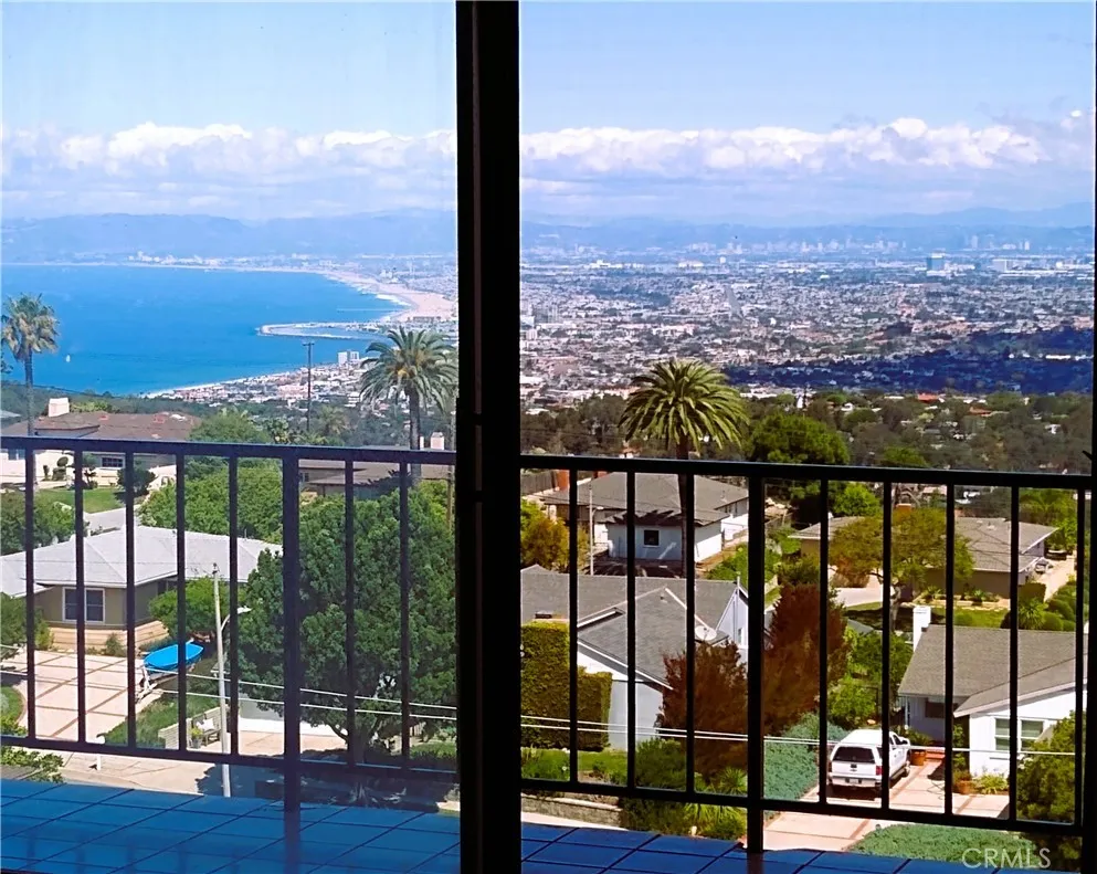 5427 Elmbank Road Rancho Palos Verdes, CA 90275
