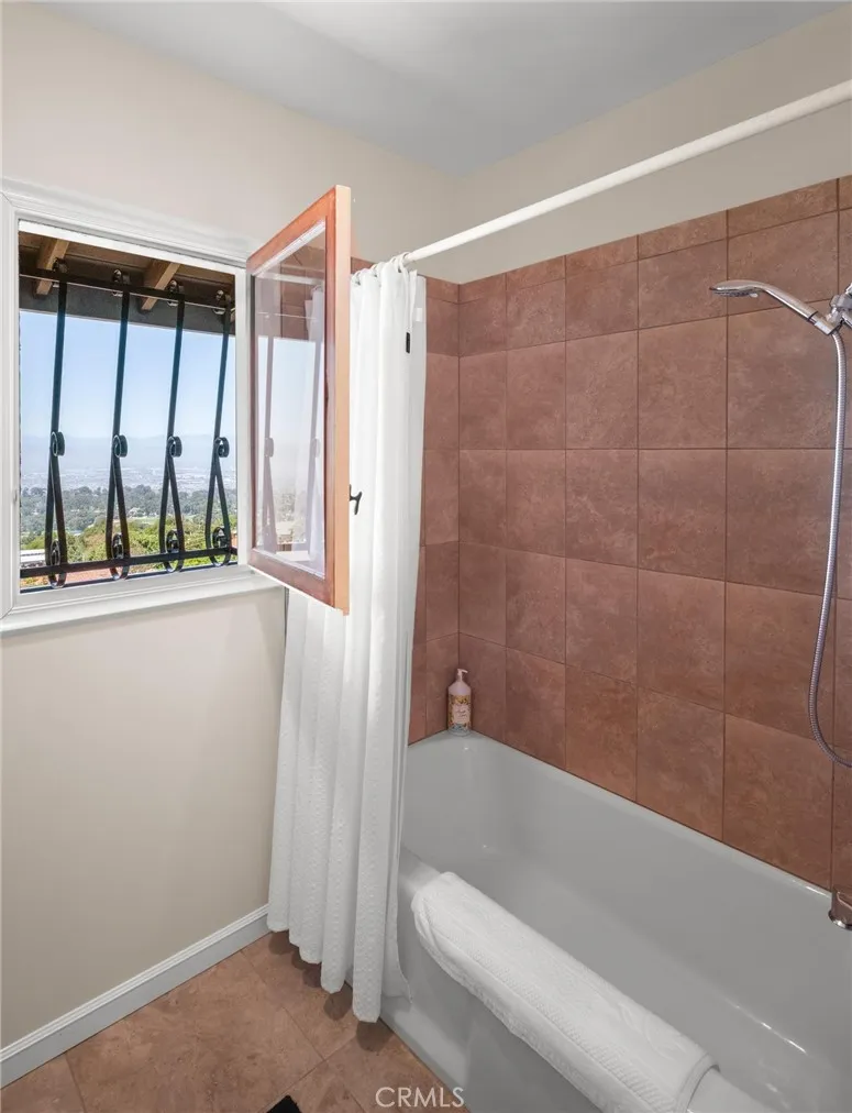 5427 Elmbank Road Rancho Palos Verdes, CA 90275