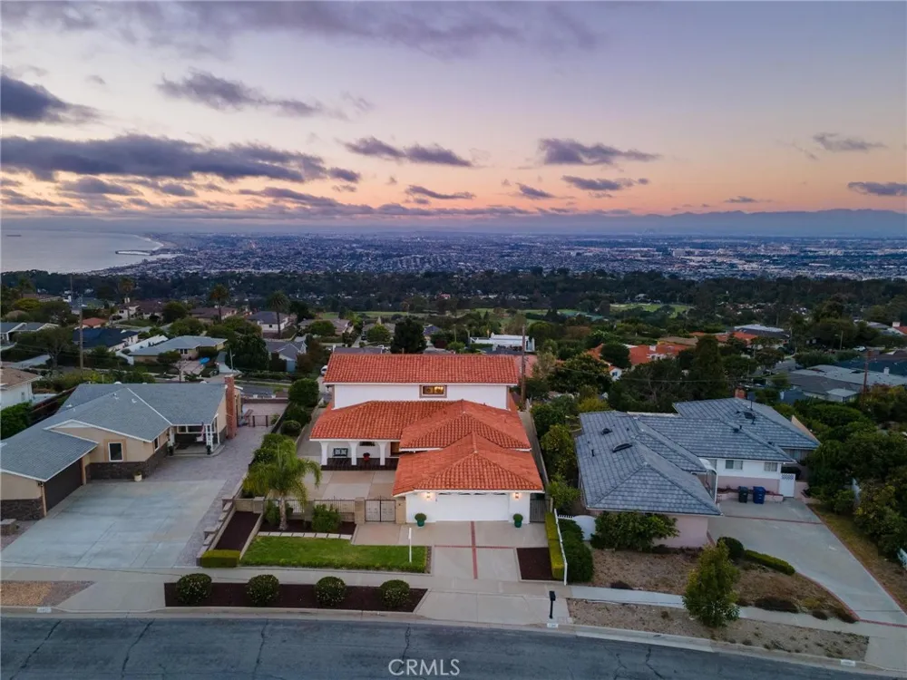 5427 Elmbank Road Rancho Palos Verdes, CA 90275