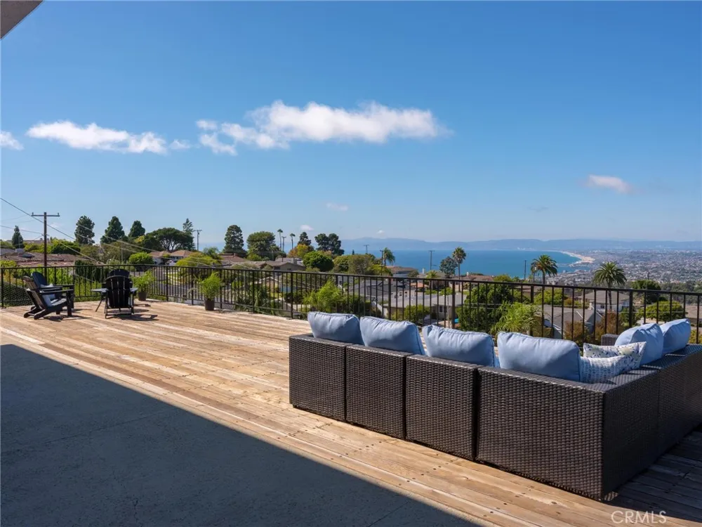 5427 Elmbank Road Rancho Palos Verdes, CA 90275