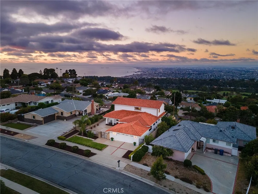 5427 Elmbank Road Rancho Palos Verdes, CA 90275
