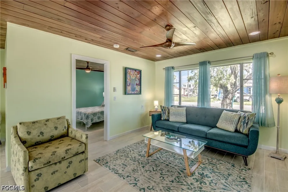 Cay Cove Matlacha, FL 33993