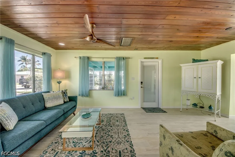 Cay Cove Matlacha, FL 33993
