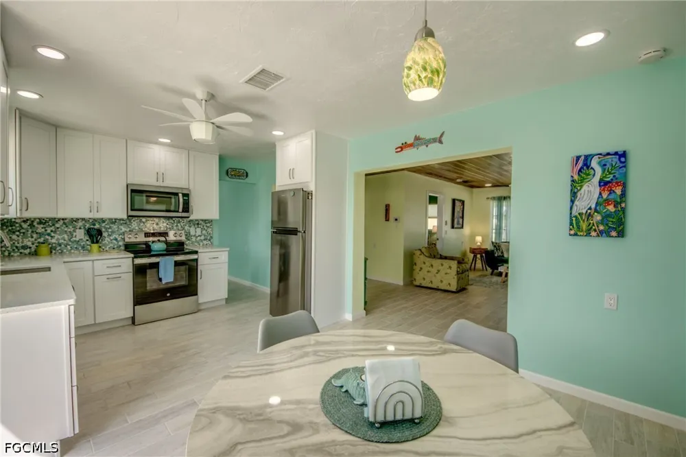 Cay Cove Matlacha, FL 33993