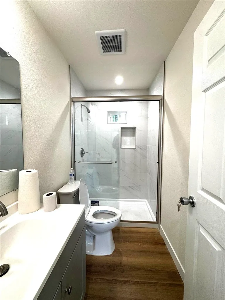 702 Garey Pomona, CA 91767