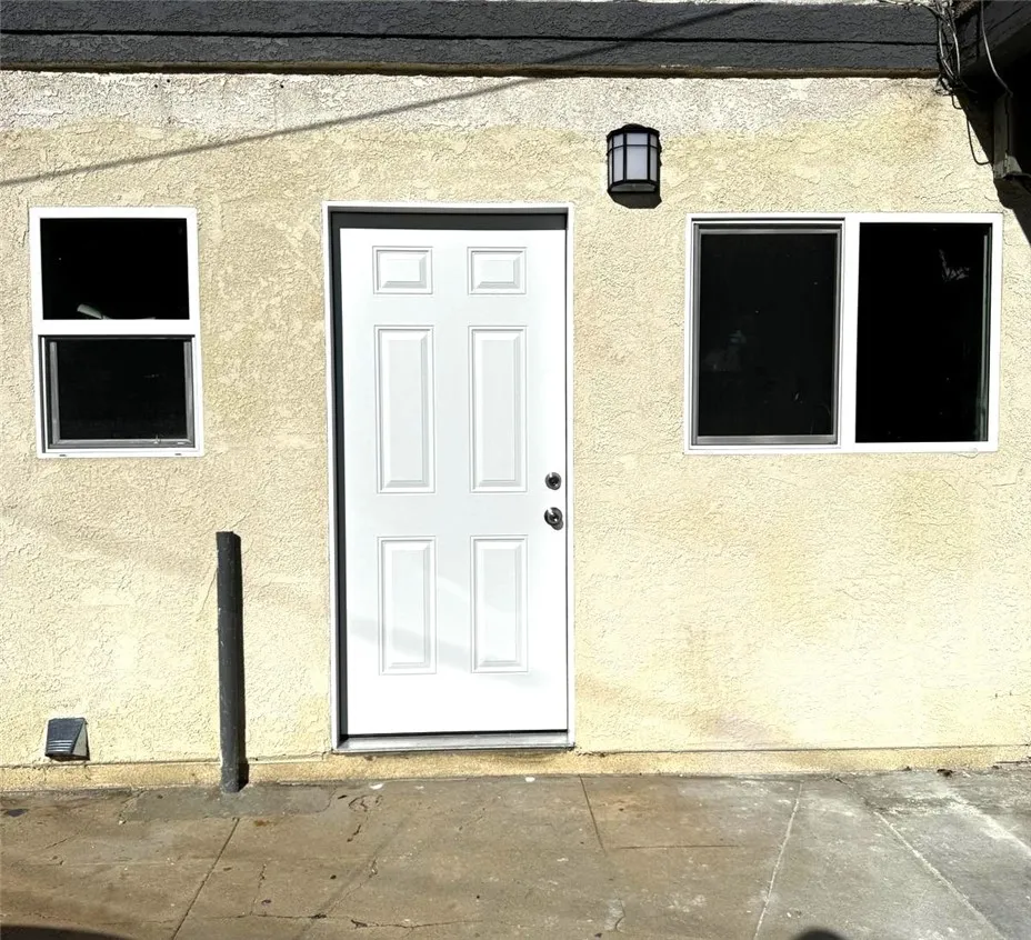702 Garey Pomona, CA 91767