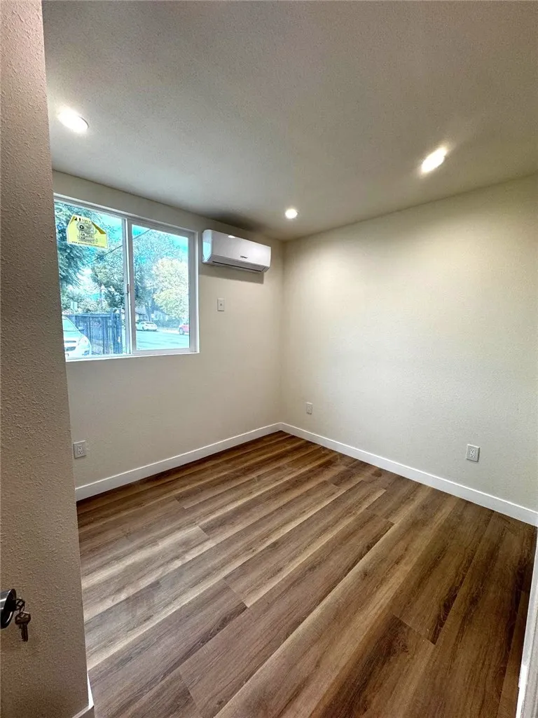 702 Garey Pomona, CA 91767