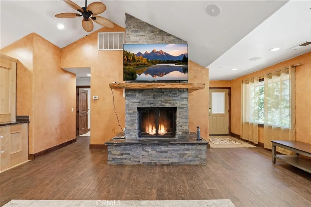 40 White Fir Oroville, CA 95966