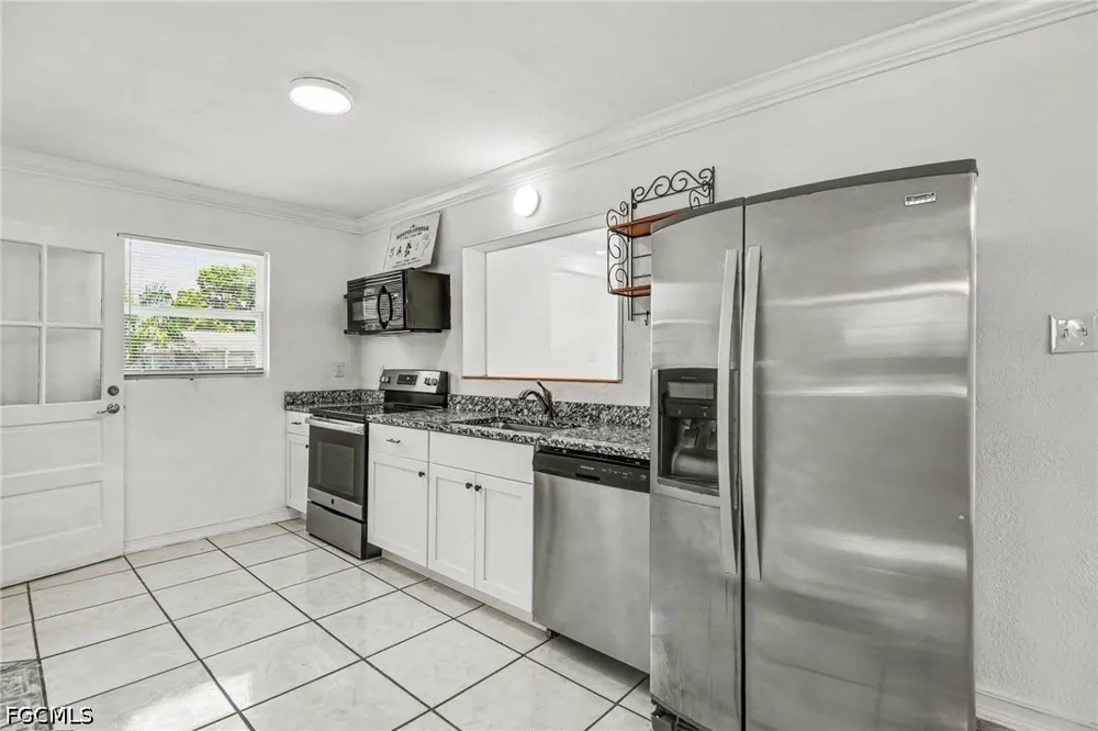 Estate Drive North Fort Myers, FL 33917
