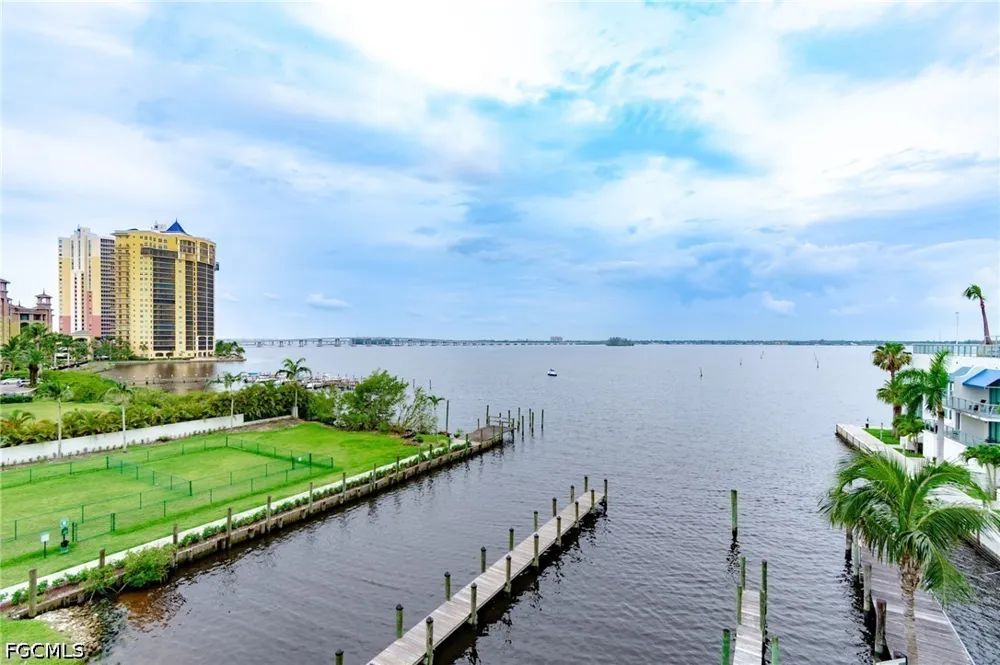 Oasis Grand Boulevard #801 Fort Myers, FL 33916