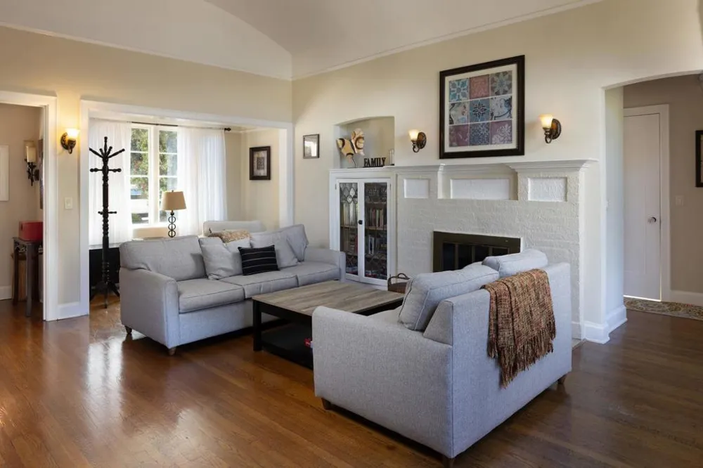 938 Lighthouse Avenue Pacific Grove, CA 93950