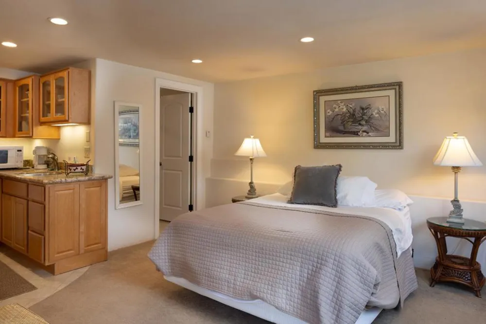 938 Lighthouse Avenue Pacific Grove, CA 93950