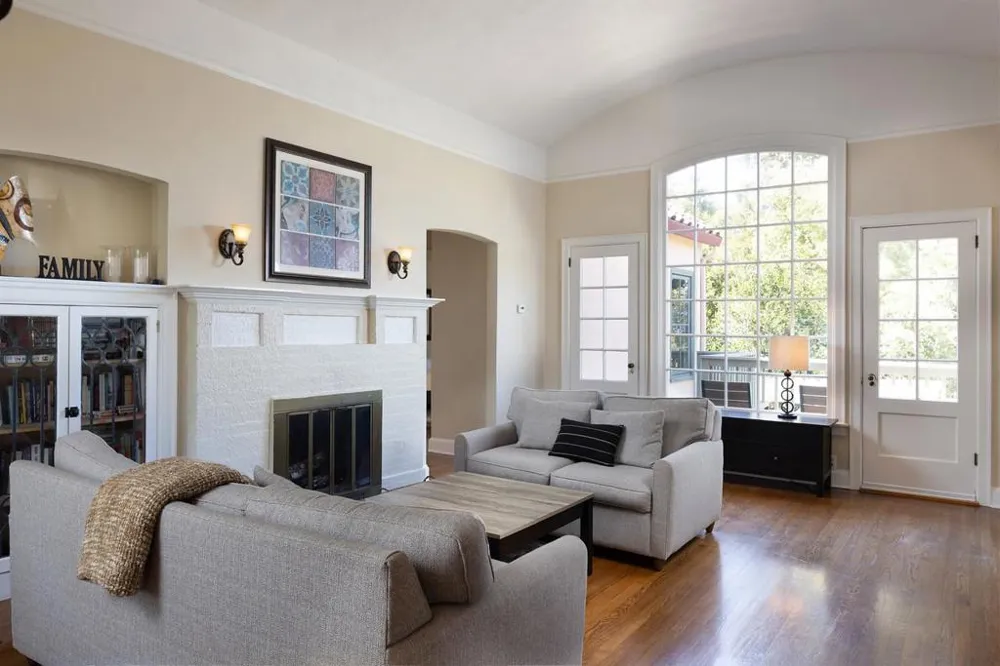 938 Lighthouse Avenue Pacific Grove, CA 93950