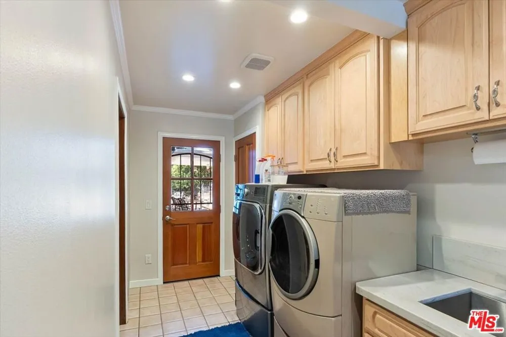 12 Woodlyn Lane Bradbury, CA 91008