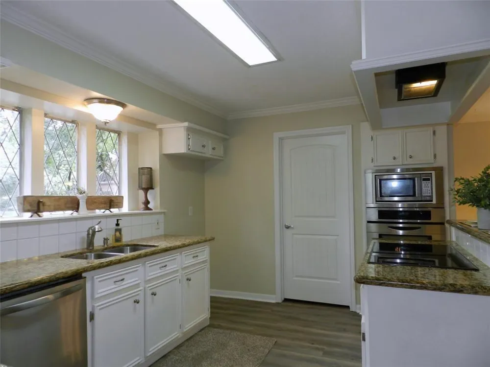 9403 Oxted Lane Spring, TX 77379