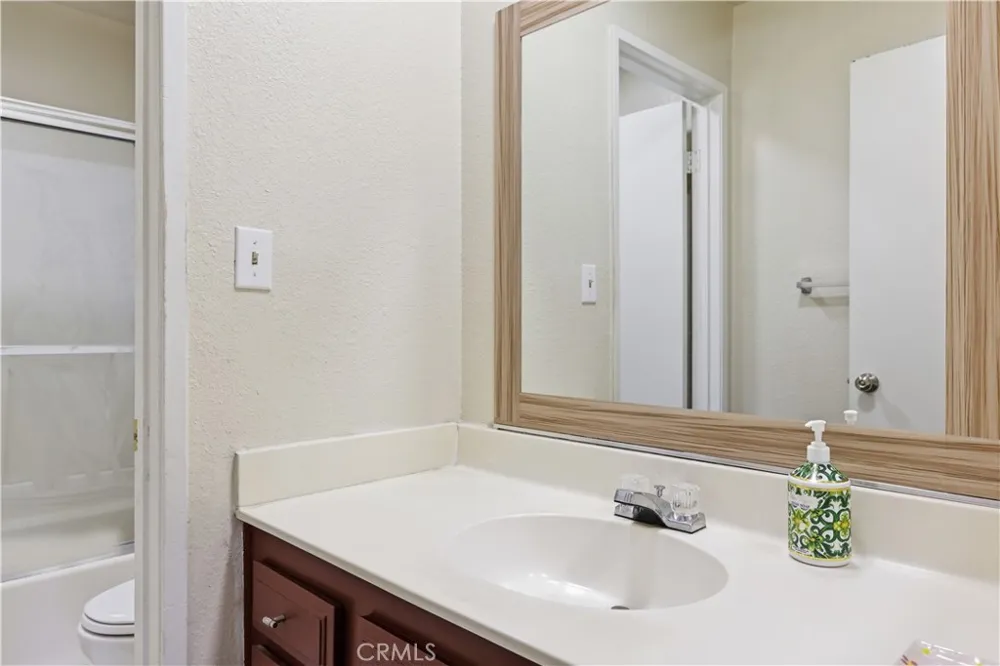 5577 Pioneer Boulevard #9 Whittier, CA 90601