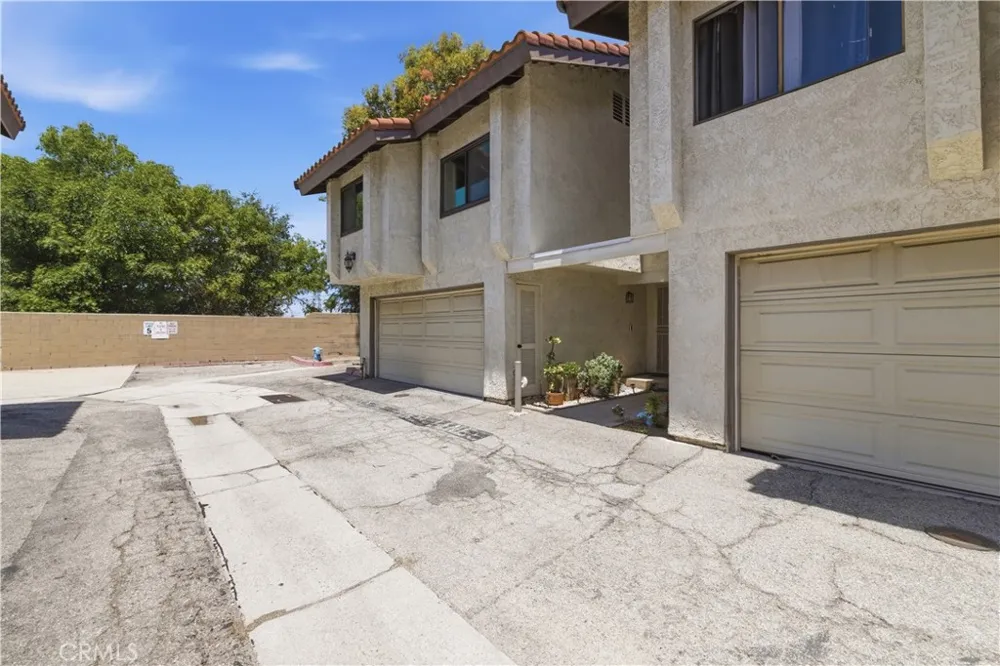 5577 Pioneer Boulevard #9 Whittier, CA 90601