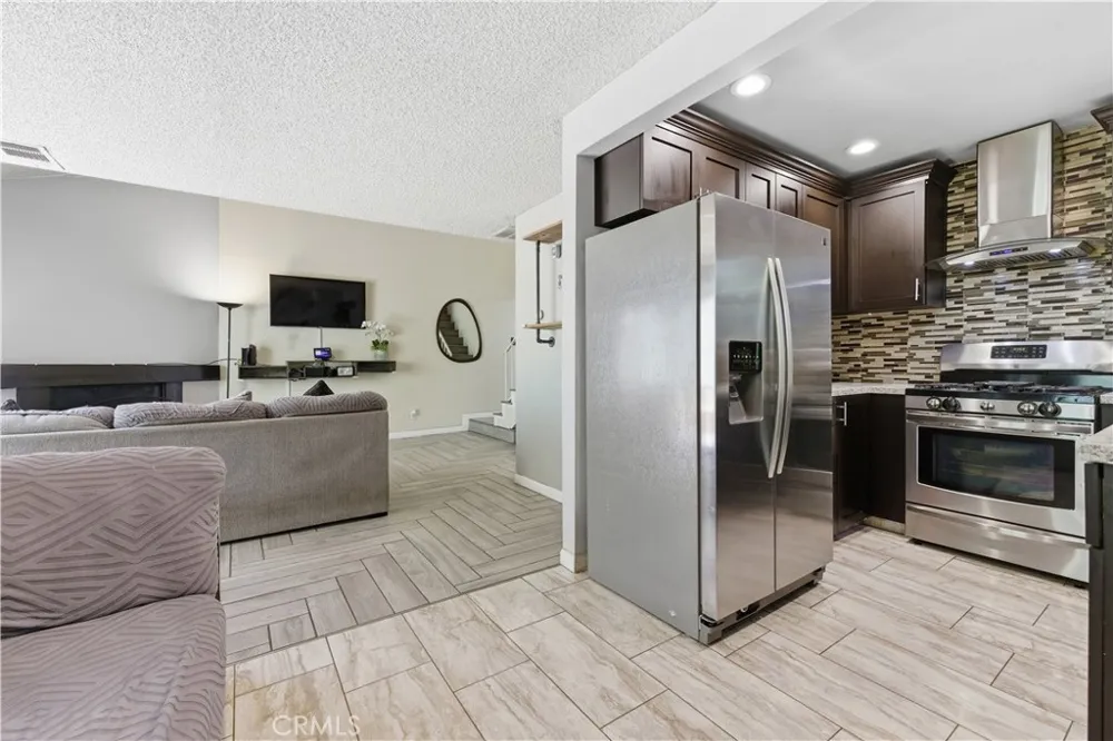 5577 Pioneer Boulevard #9 Whittier, CA 90601