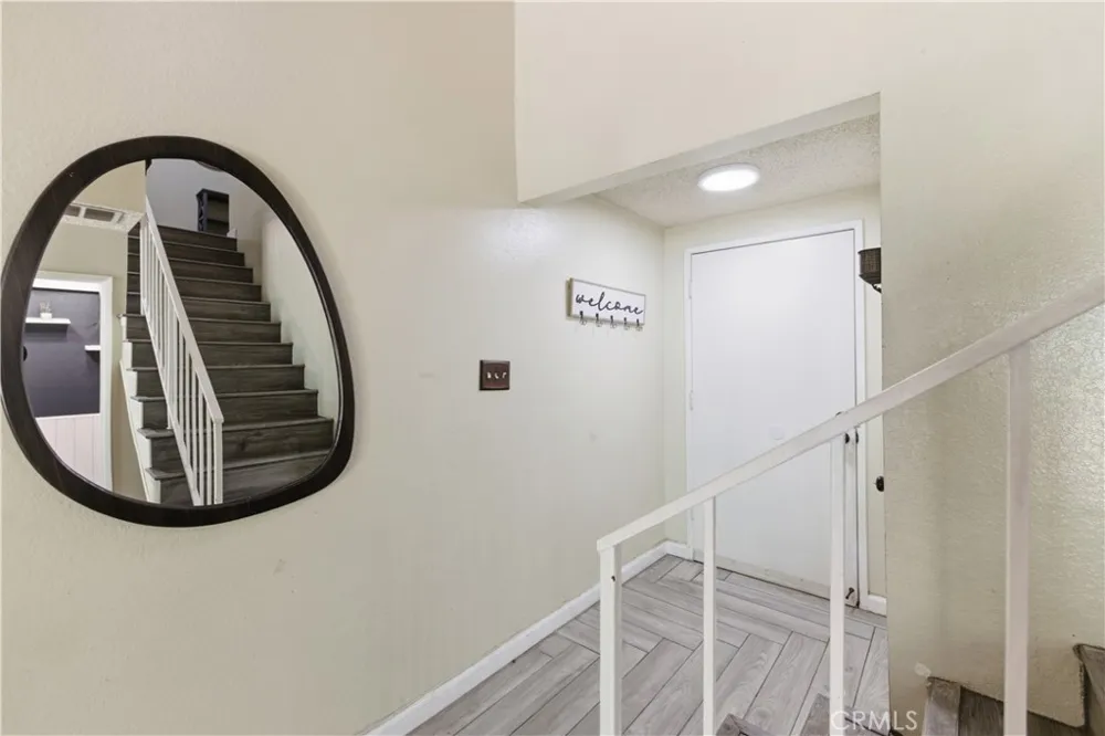 5577 Pioneer Boulevard #9 Whittier, CA 90601
