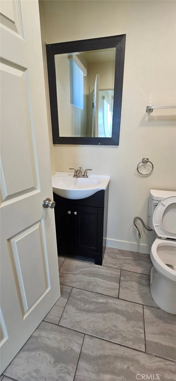 3839 Woodlawn #1/2 Los Angeles, CA 90011