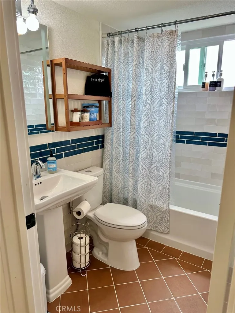 409 Arenoso Lane #12 San Clemente, CA 92672