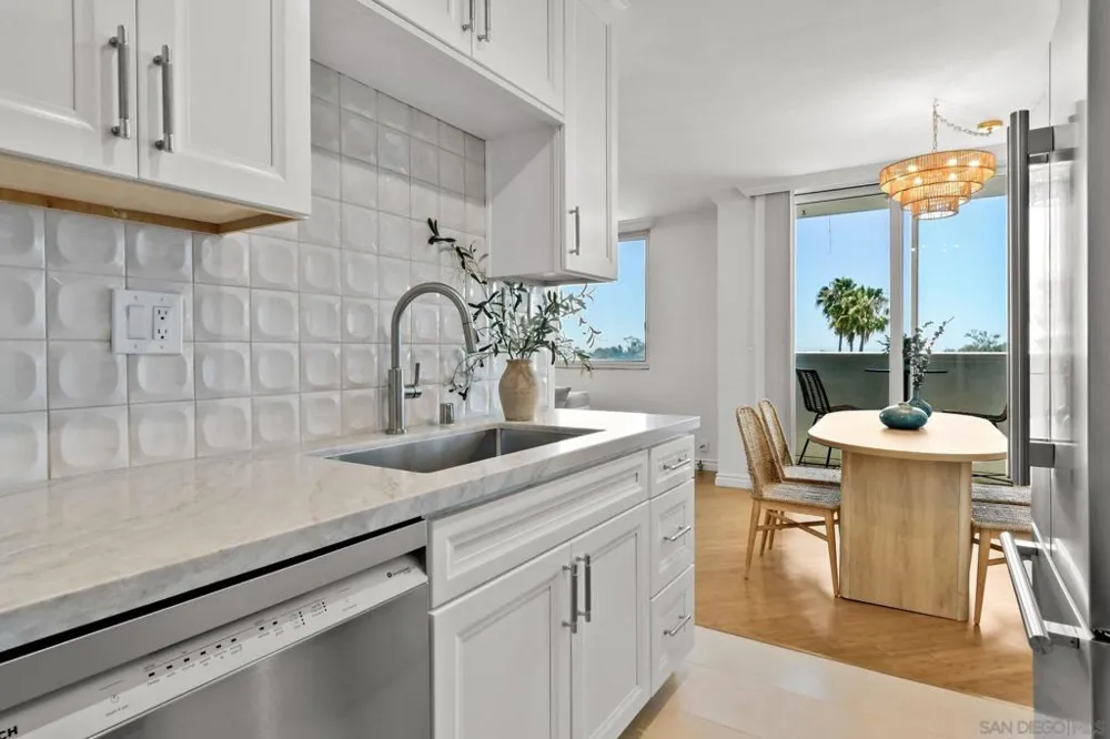 1907 Robinson Ave #304 San Diego, CA 92104