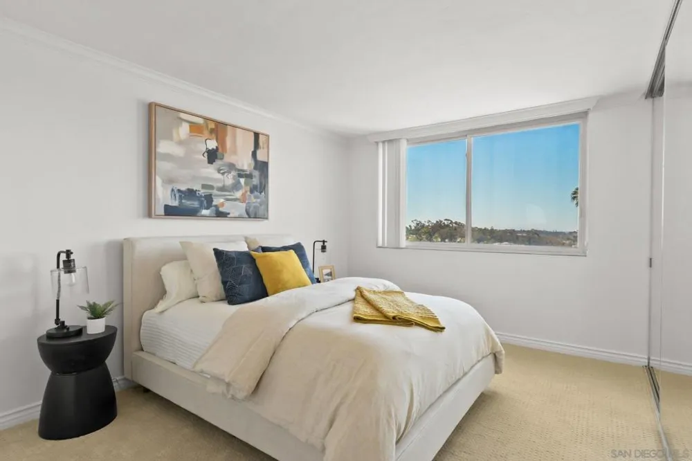 1907 Robinson Ave #304 San Diego, CA 92104
