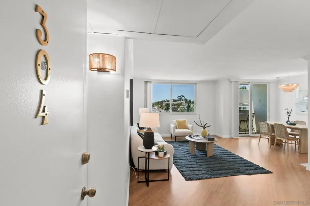 1907 Robinson Ave #304 San Diego, CA 92104