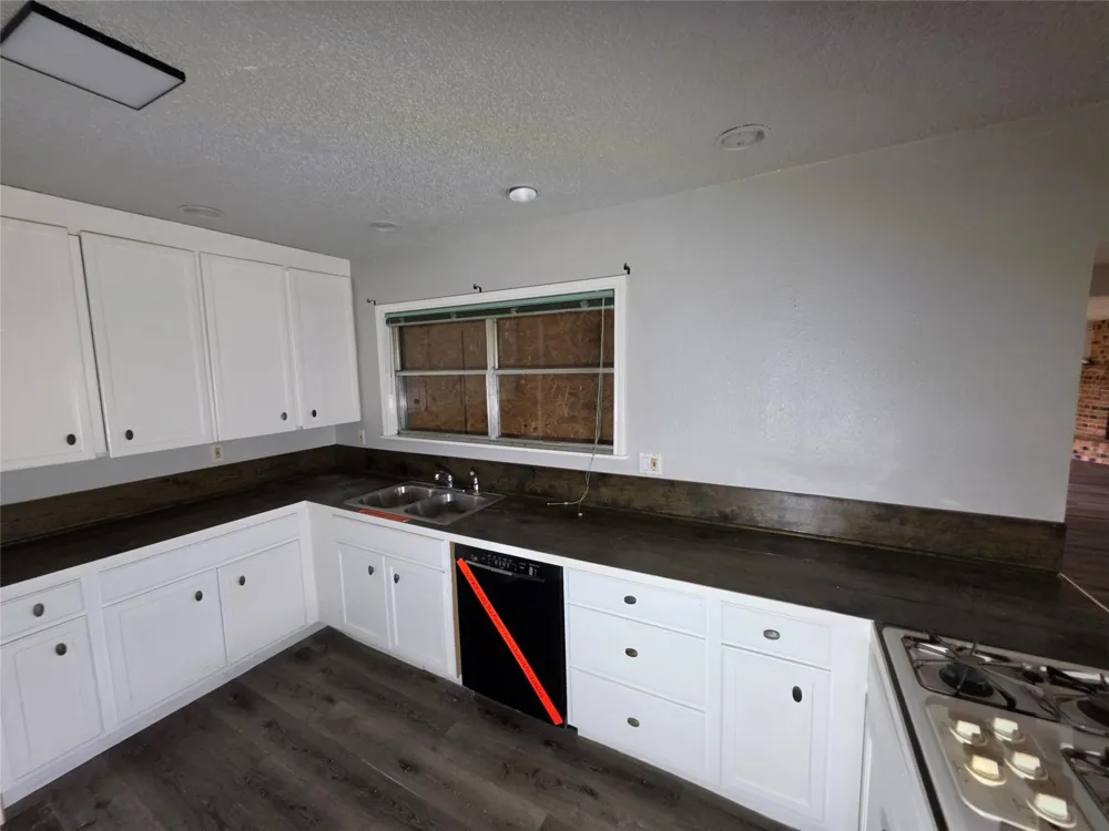 803 Avenue C Sweeny, TX 77480