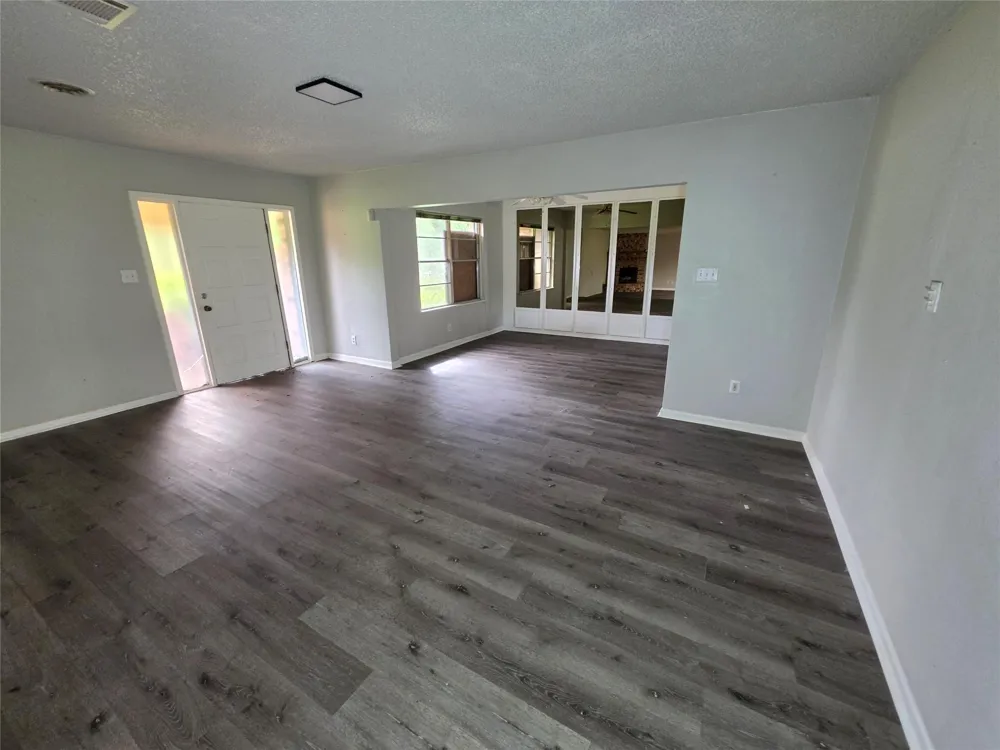 803 Avenue C Sweeny, TX 77480