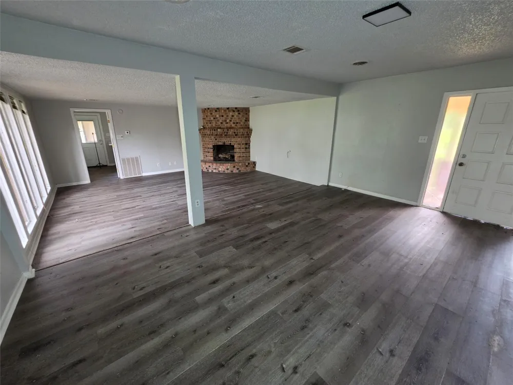 803 Avenue C Sweeny, TX 77480