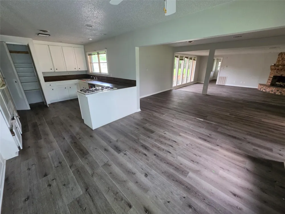 803 Avenue C Sweeny, TX 77480