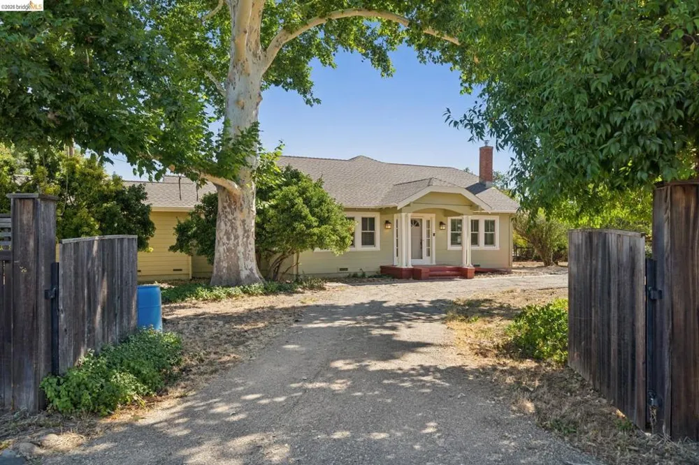 30900 The Horseshoe Winters, CA 95694