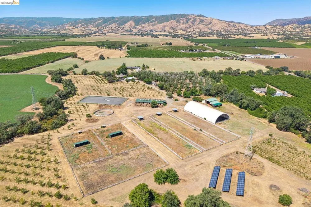 30900 The Horseshoe Winters, CA 95694