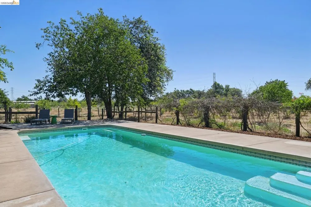 30900 The Horseshoe Winters, CA 95694