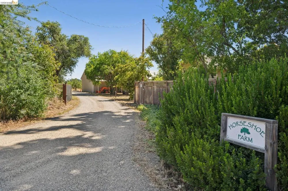 30900 The Horseshoe Winters, CA 95694