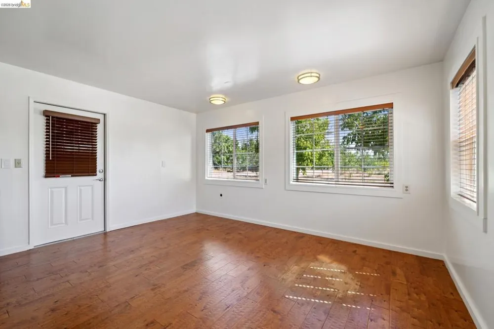30900 The Horseshoe Winters, CA 95694
