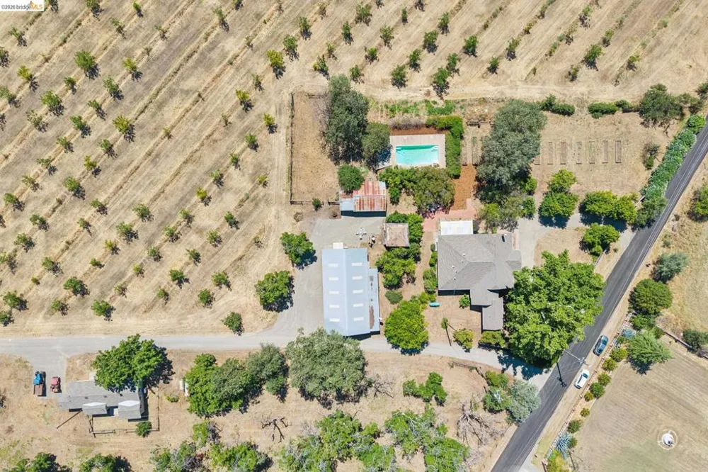 30900 The Horseshoe Winters, CA 95694