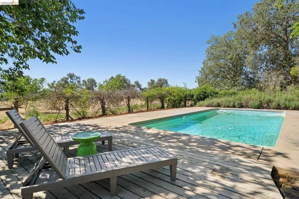 30900 The Horseshoe Winters, CA 95694