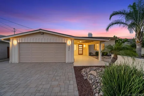 12674 Metate Ln