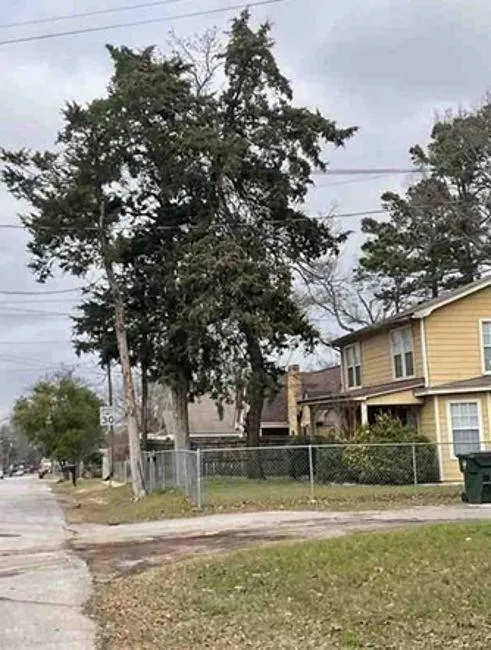1504 S Kennedy Avenue Tyler, TX 75701