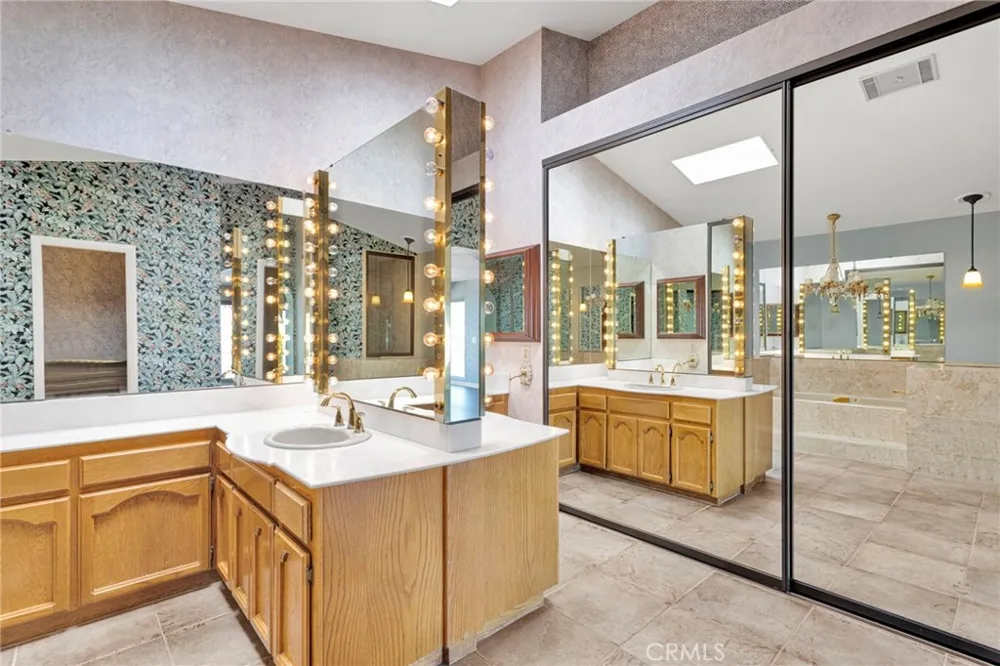 14531 Galleon Helendale, CA 92342