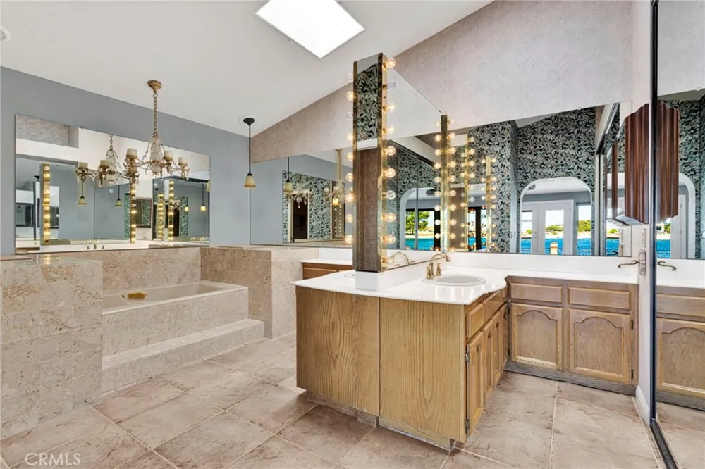 14531 Galleon Helendale, CA 92342
