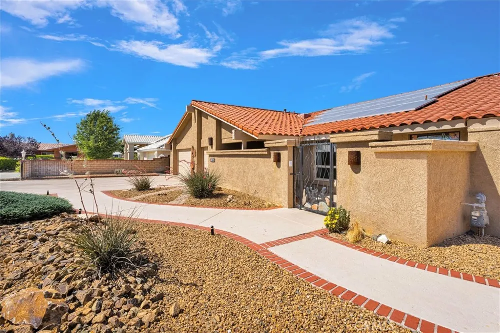 14531 Galleon Helendale, CA 92342