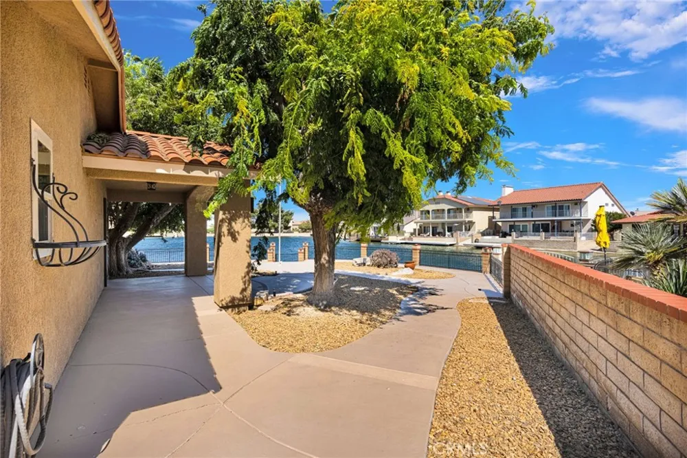 14531 Galleon Helendale, CA 92342