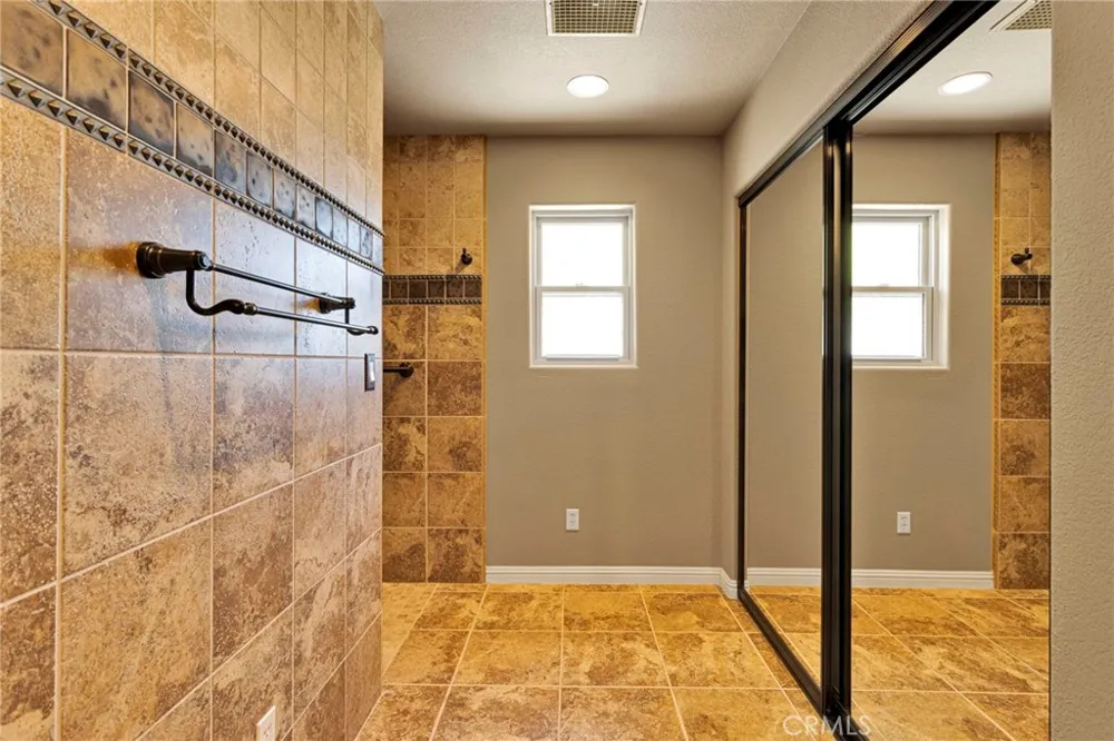 14531 Galleon Helendale, CA 92342