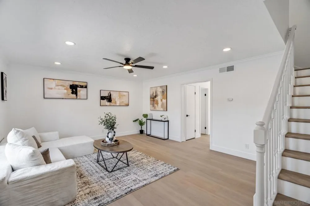 5800 Lake Murray Blvd #11 La Mesa, CA 91942