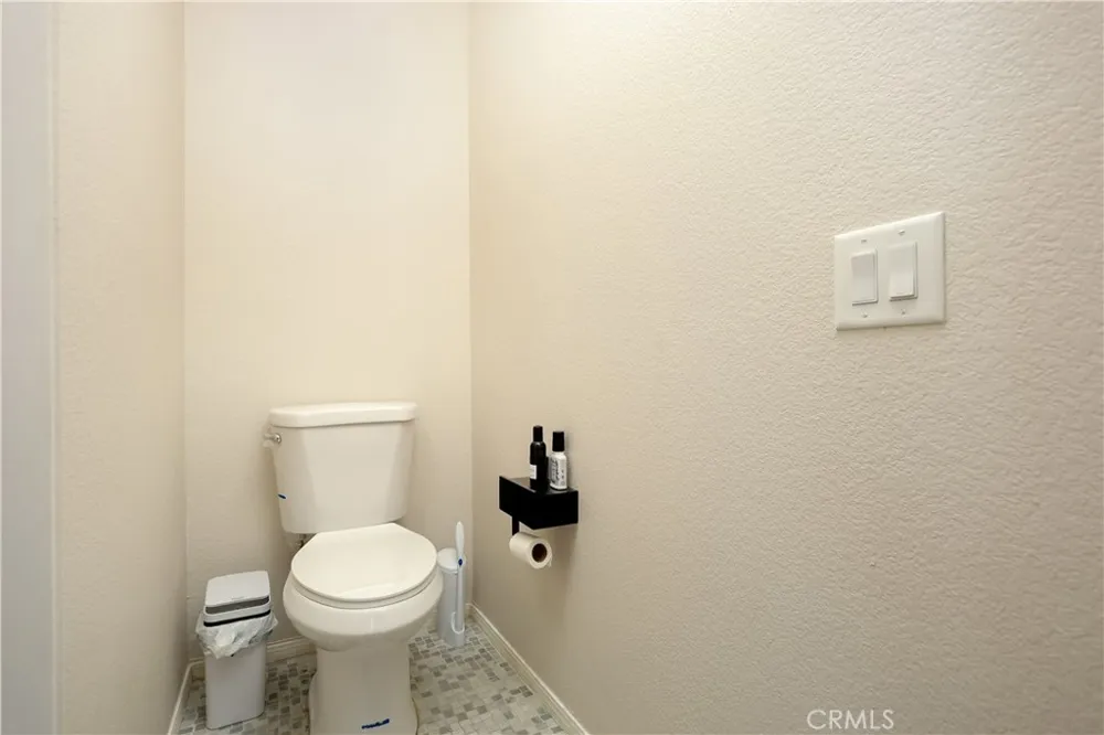 28215 Clementine Drive Saugus, CA 91350