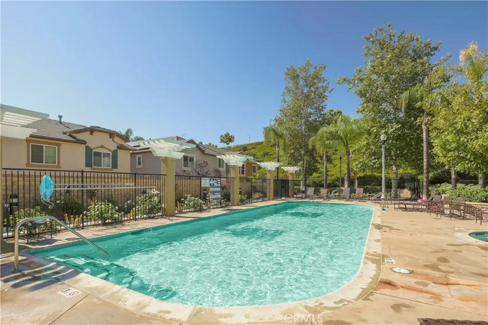 28215 Clementine Drive Saugus, CA 91350