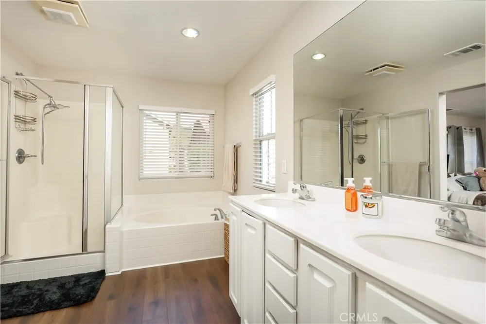 28215 Clementine Drive Saugus, CA 91350